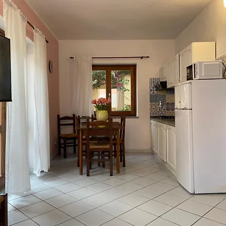 Casa Arborea شقة